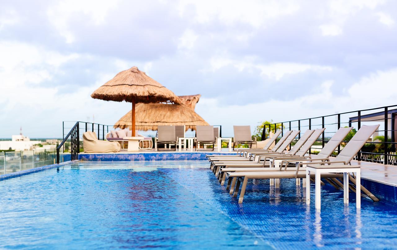 Hotel 52 Плая дел Кармен Екстериор снимка