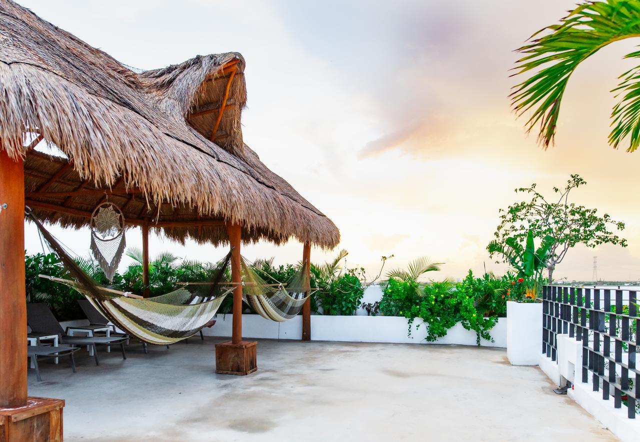 Hotel 52 Плая дел Кармен Екстериор снимка