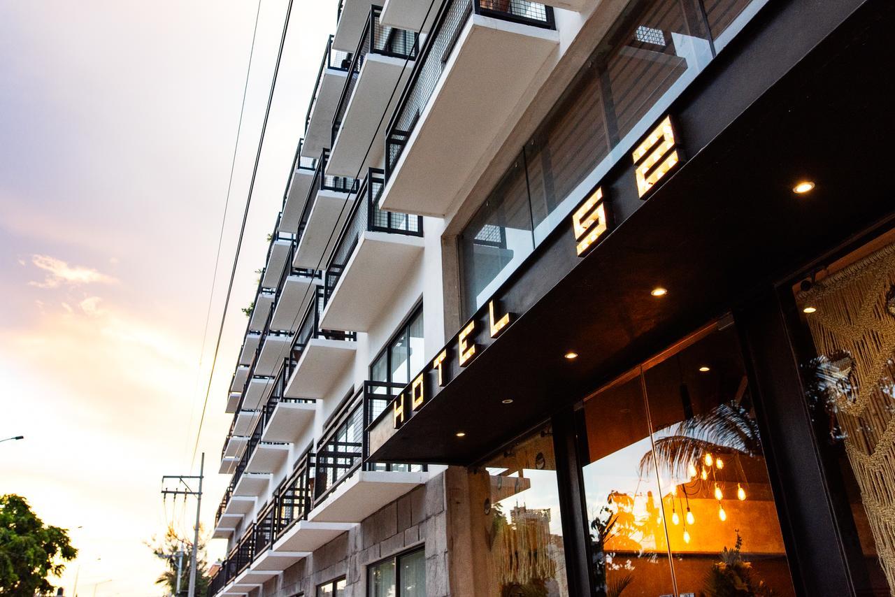 Hotel 52 Плая дел Кармен Екстериор снимка